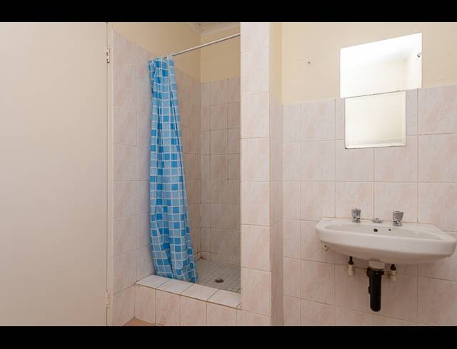 2 BEDROOM SIMPLEX FOR SALE IN LINMEYER
